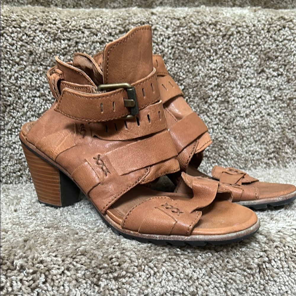 Sorel Brown Leather Heeled Sandals